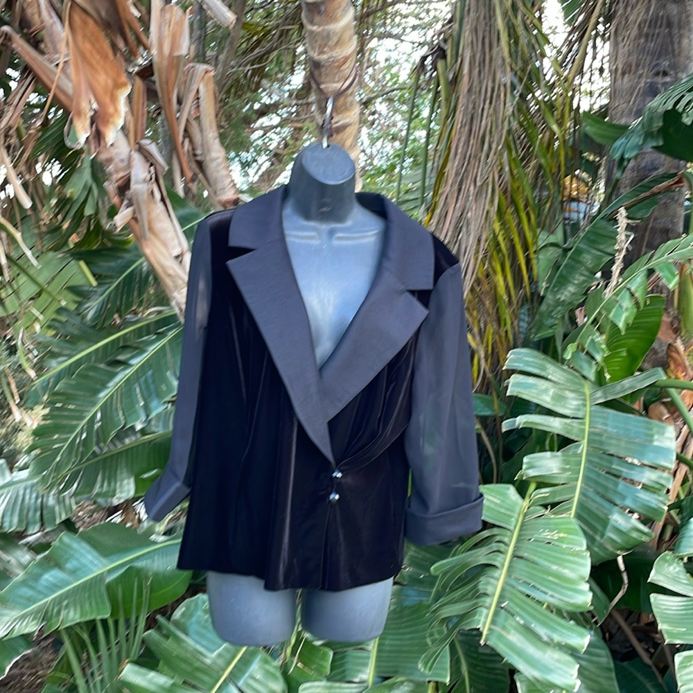 Alex evenings velvet tuxedo jacket with sheer sleeves